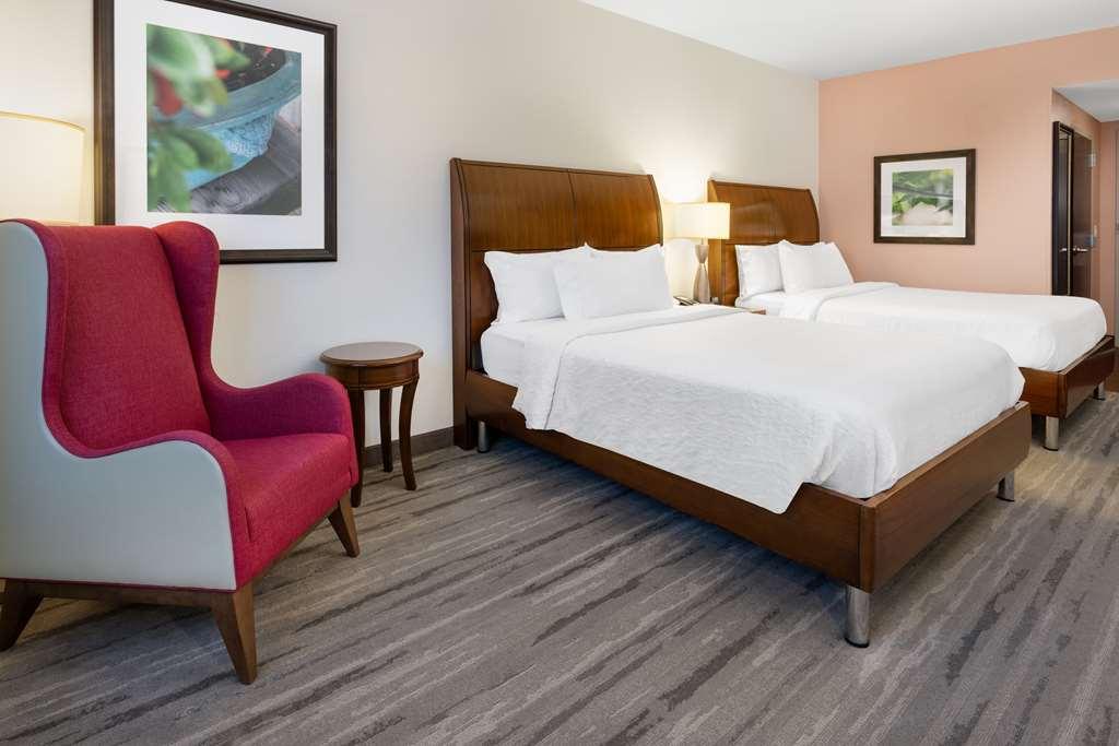 Hilton Garden Inn Roanoke Room photo